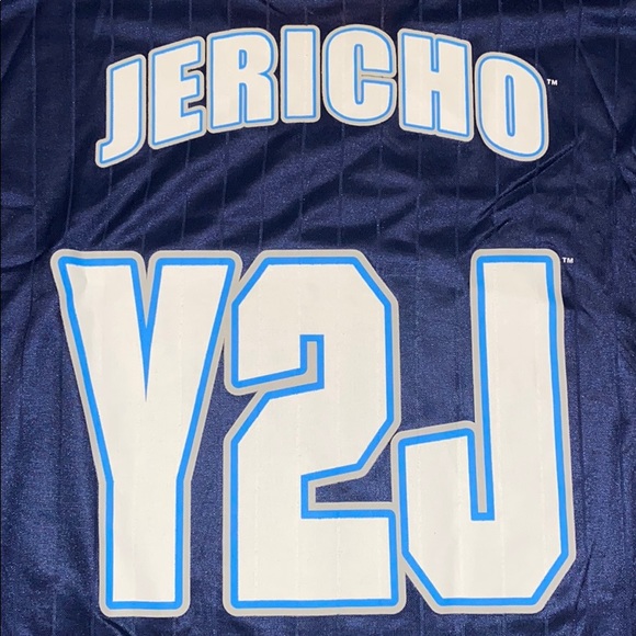 WWF Shirt - Picture 4 of 5